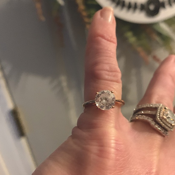 Modern Gents 1.5ct solitaire, size 4.5 - Picture 3 of 5